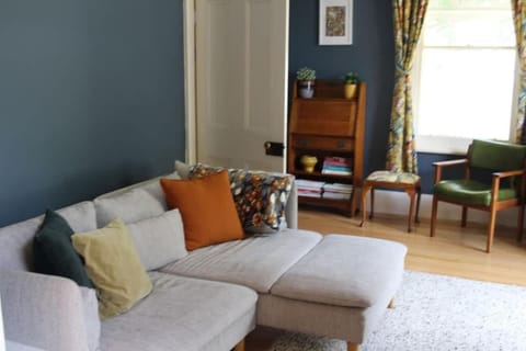 Little Gem City Cottage House in Launceston