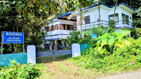 Property building, Day, Garden, Garden view, Street view