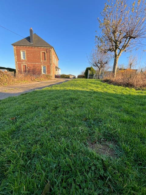 Property building, Natural landscape, Garden, Garden view