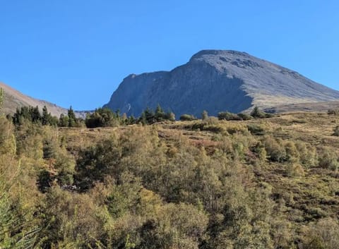 Equinox Cabin Cabin in Scotland