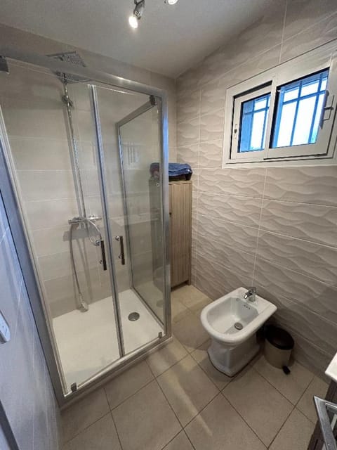 Shower, bidet