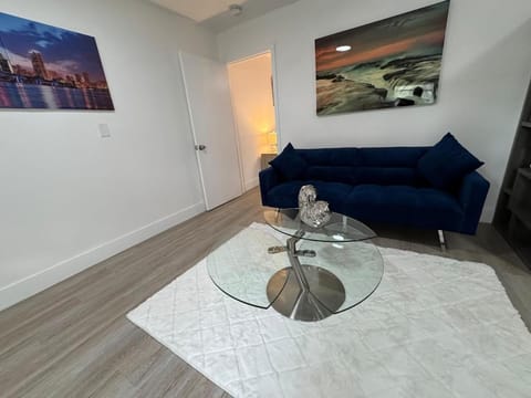Modern Apartment Miami Oasis Apartment in Miami