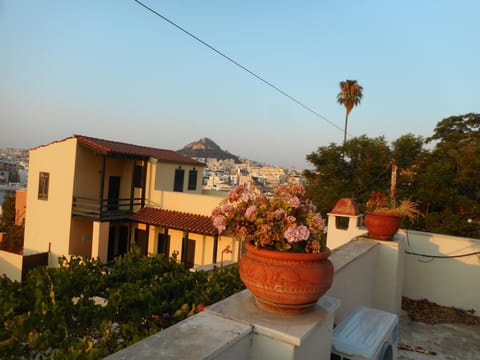 Nanny's Guest House in Plaka Villa in Plaka