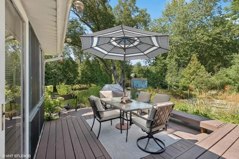 The Hideaway House - Private Peaceful Cozy House in Grand Beach