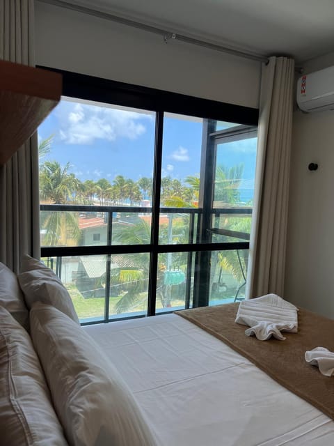 Photo of the whole room, Bedroom, Sea view