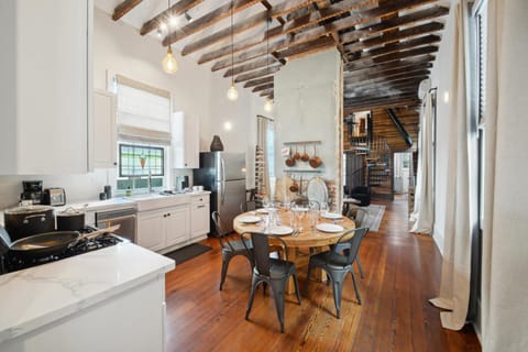 Dining area, dishwasher, microwave, oven, stove, kitchen