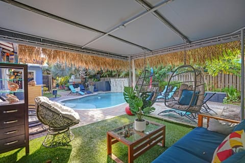 Kiki 4 - Men's Clothing optional Guest Houses Bed and Breakfast in Wilton Manors