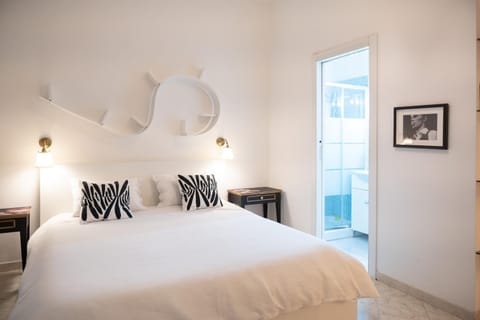Bathroom, Bedroom