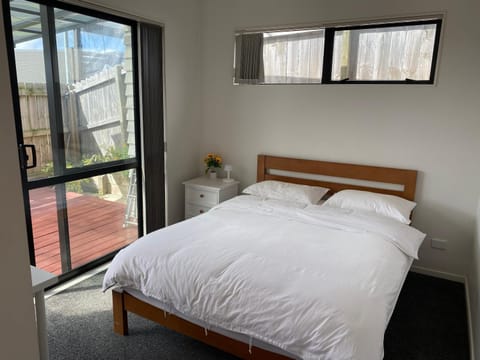 Bed, View (from property/room), Balcony/Terrace, Balcony/Terrace, Photo of the whole room, Bedroom