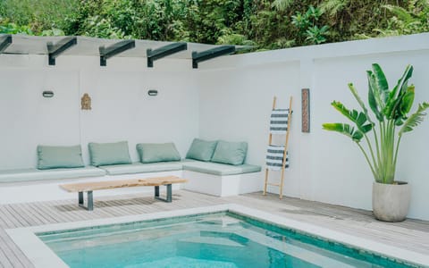 Day, Natural landscape, Seating area, Pool view, Swimming pool, sunbed