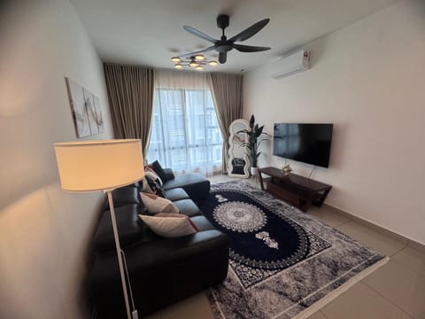 Communal lounge/ TV room, TV and multimedia, Living room, Seating area