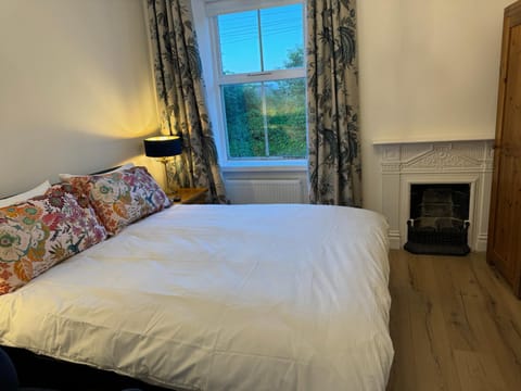 King-bed En-suite Bed and Breakfast in Windermere
