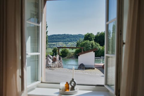 Suite Kelnhof Patio - Riverside Apartment plus AC Apartment in Aargau, Switzerland