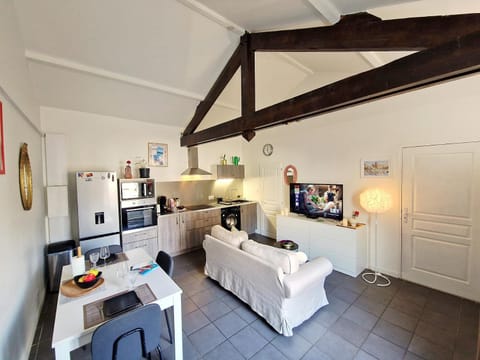 TV and multimedia, Coffee/tea facilities, Living room, kitchen
