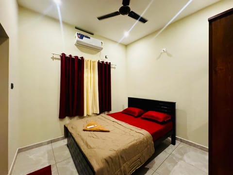 Bed, Bedroom, air conditioner