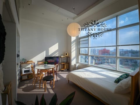 Bed, TV and multimedia, View (from property/room), Seating area, Bedroom