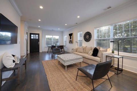 Two Spectacular Homes for Twenty Guests with Outdoor Patio House in Nashville