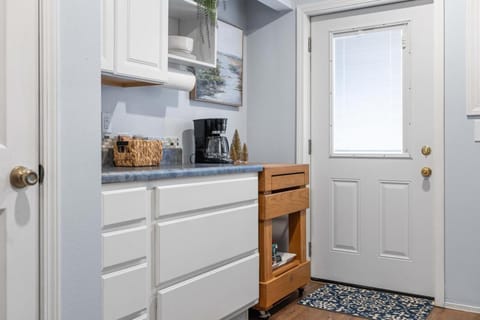 Coffee/tea facilities, Kitchen or kitchenette