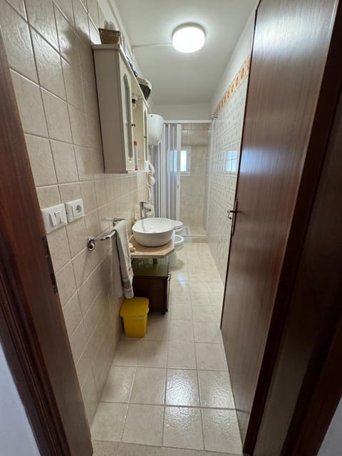 Shower, Toilet, Bathroom, bidet