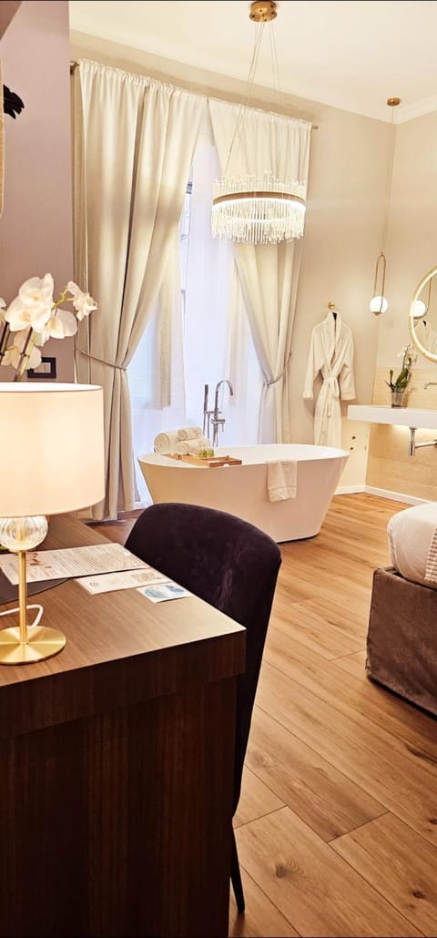 Bed, Bedroom, Bath