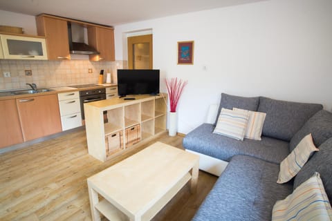 Kitchen or kitchenette, Living room, Seating area