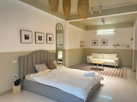Photo of the whole room, Bedroom