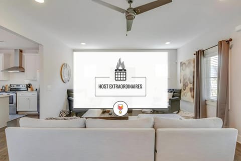 Hilltop Charmer Super Close To Downtown Three Bedroom House in East Nashville