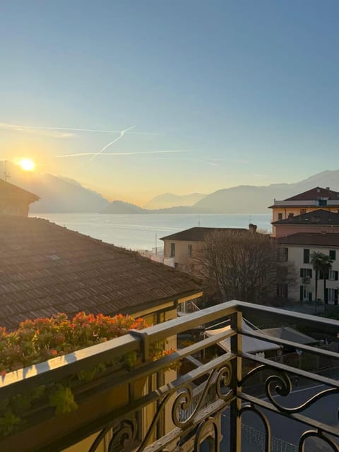 View (from property/room), Balcony/Terrace, Balcony/Terrace, Lake view, Lake view