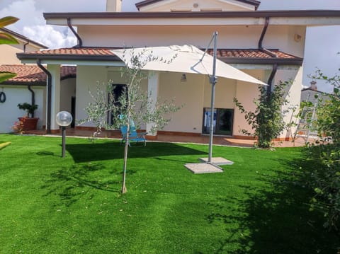 Property building, Garden