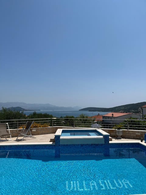 BBQ facilities, Swimming pool