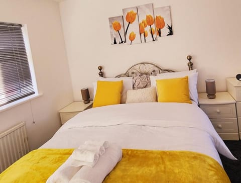 3 bedroom deals in Nottingham Apartment in Nottingham