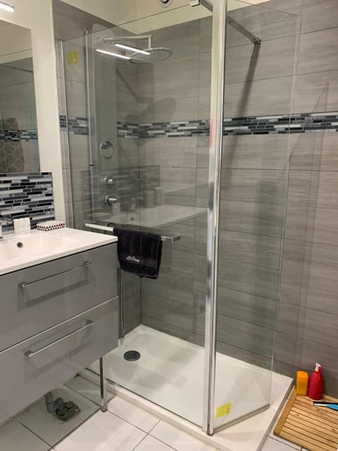 Escapade Marine chambre d hotes Bed and Breakfast in Calais