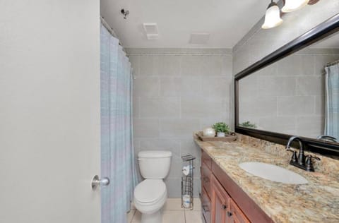 Cozy Bayfront Condo Apartment hotel in Fort Walton Beach