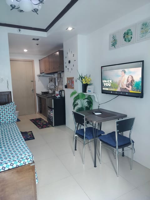 TV and multimedia, Photo of the whole room, Dining area