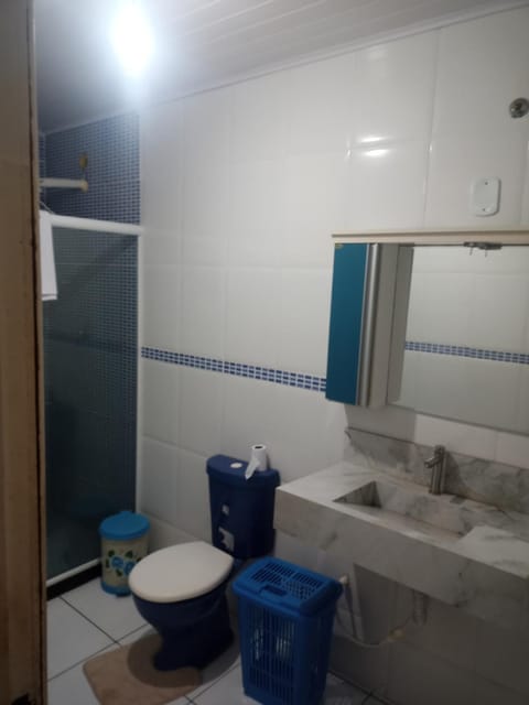 Bathroom, towels