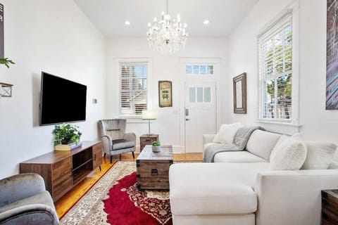 Classic Concierge Serviced House Near French Quarter House in New Orleans