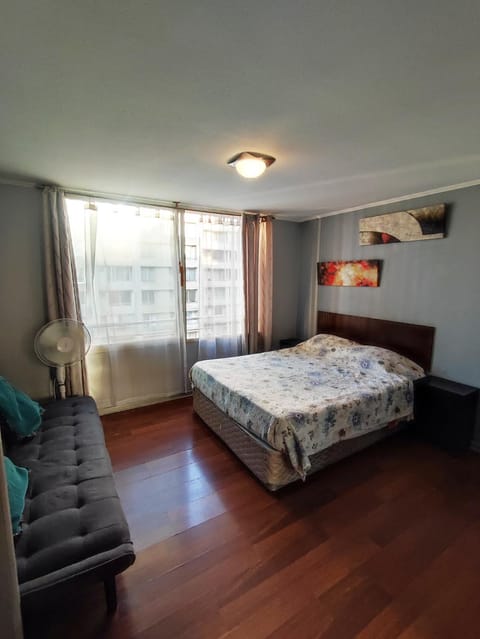 Bed, Photo of the whole room, Seating area, Bedroom
