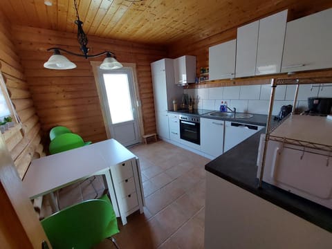 Blockhaus Elana House in Mecklenburgische Seenplatte