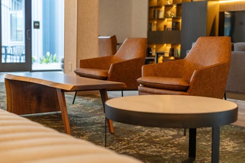 Communal lounge/ TV room, Lobby or reception, Seating area