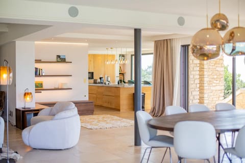 8-bedroom luxury villa with pool Villa in Gordes