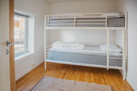 Sjøgata Apartment Apartment in Lofoten