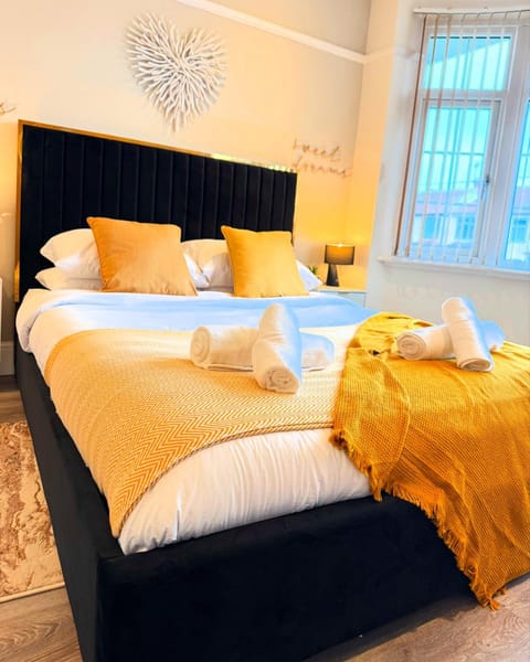 Urban Escape - free parking House in Bristol