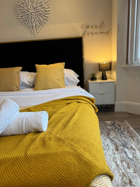 Urban Escape - free parking House in Bristol