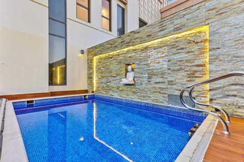 Luxury 6BR JBR Penthouse Panoramic Sea Views, Steps to Marina Beach & The Walk Apartment in Dubai