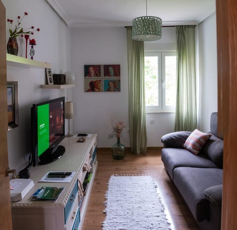 TV and multimedia, Seating area
