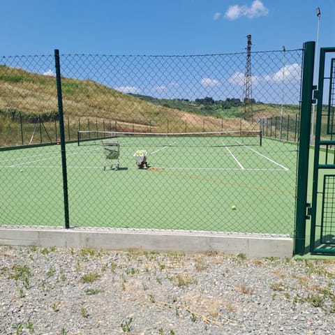 Tennis court