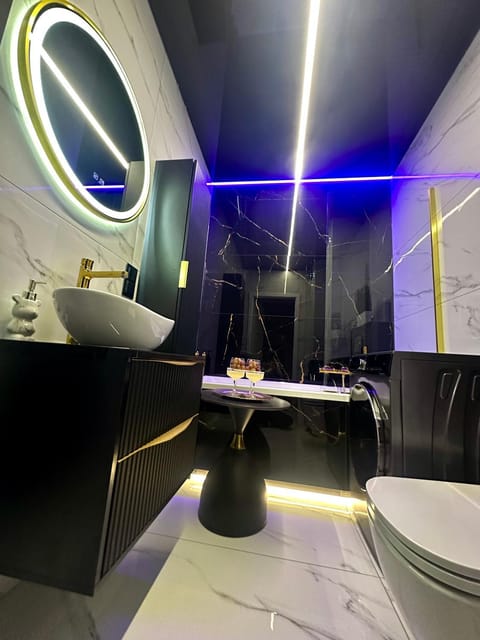 Apart LUXE - Faktura VAT , Parking w garażu podziemnym , Taras Apartment in West Pomeranian Voivodeship, Poland