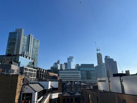 View (from property/room), View (from property/room), Balcony/Terrace, City view, City view, Landmark view, Landmark view