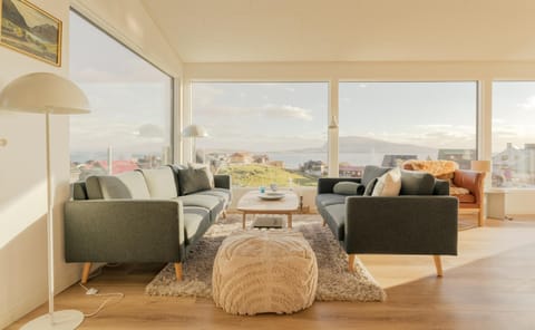 Living room, Seating area, Landmark view, Sea view