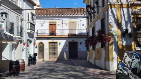 Alma de Estepona junto al mar House in Estepona